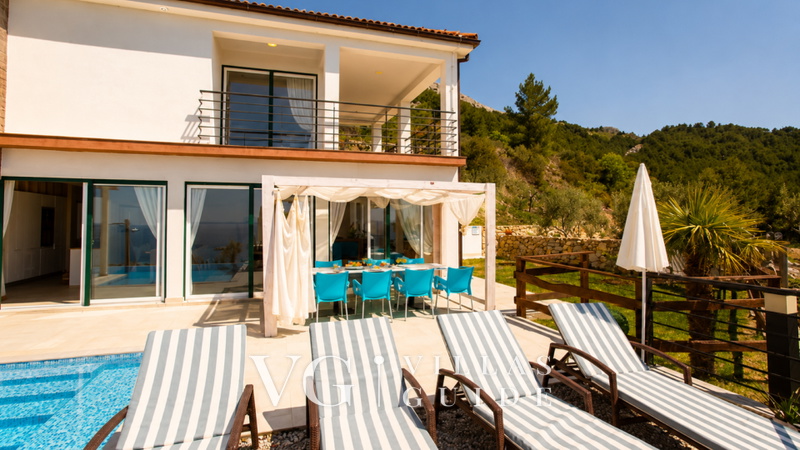 Villa Royal Gold