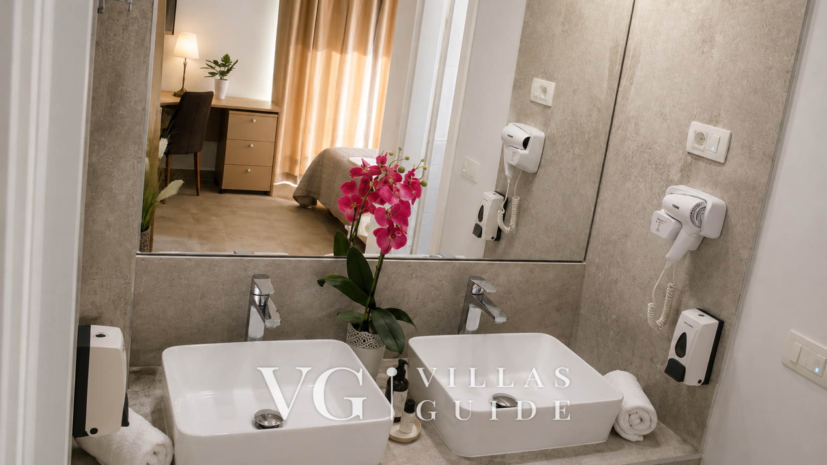 Villa Royal Pearl Bathroom