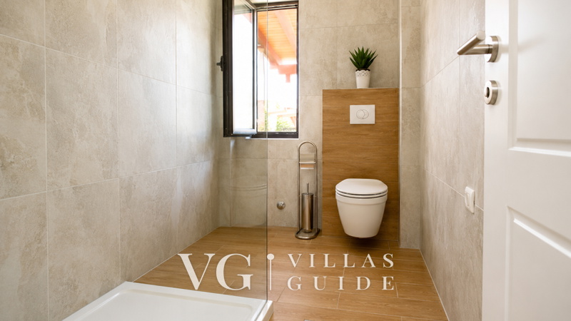 Villa Royal Pearl Bathroom