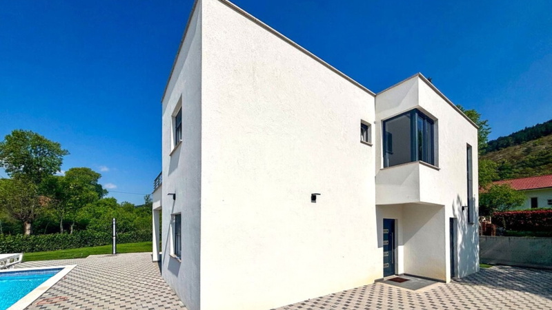 Villa Mirela