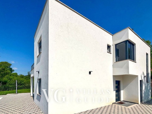 Villa Mirela