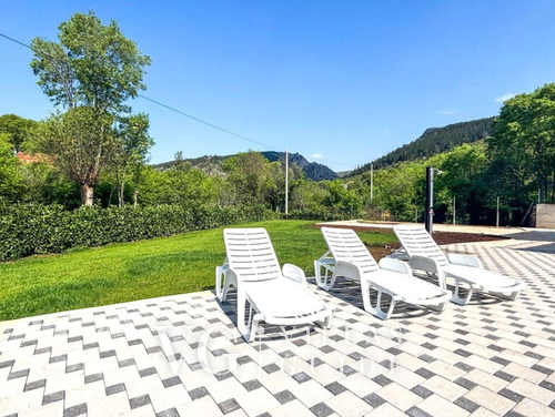 Villa Mirela