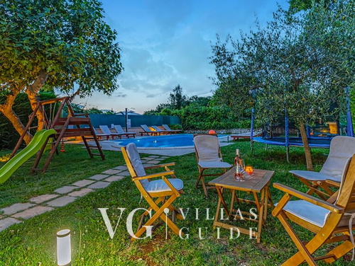 Villa Familia
