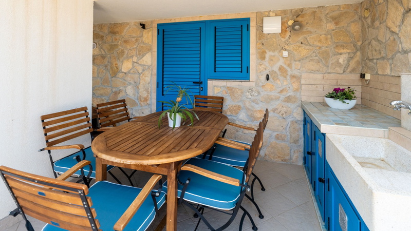 Apartmani villa Ana with pool 1 Ražanac