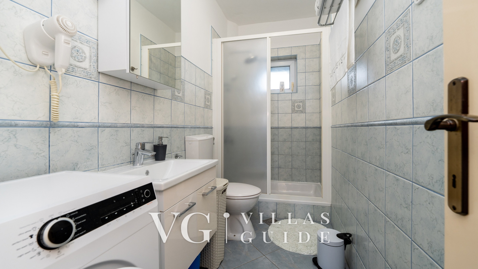 Apartmani villa Ana with pool 1 Ražanac Kupaonica