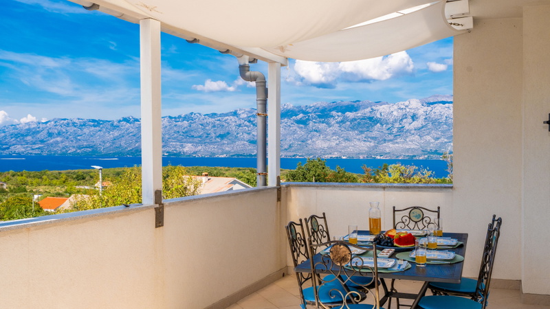 Apartmani villa Ana with pool 1 Ražanac