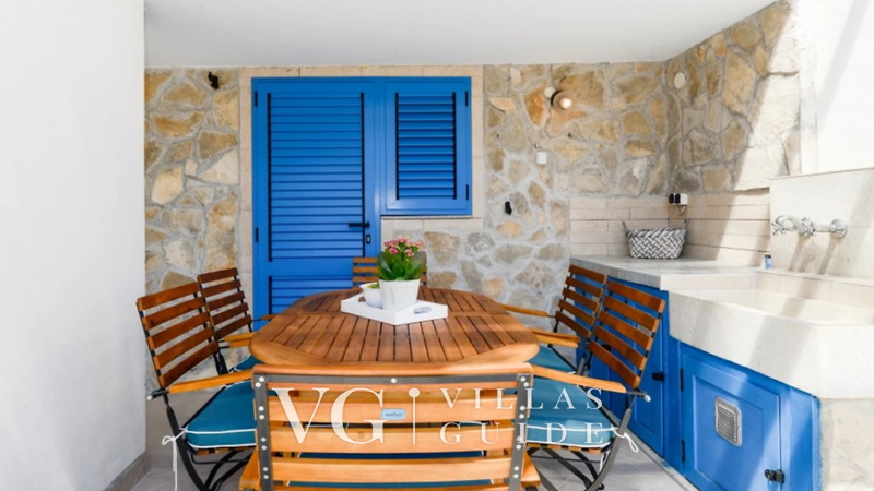 Apartmani villa Ana with pool 1 Ražanac