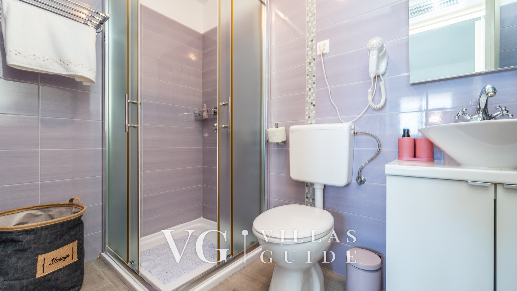 Apartmani villa Ana with pool 2 Ražanac Kupaonica