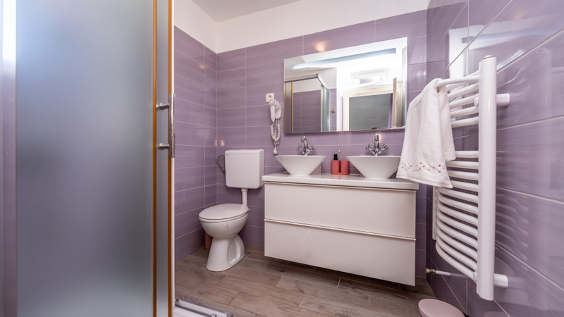 Apartmani villa Ana with pool 2 Ražanac