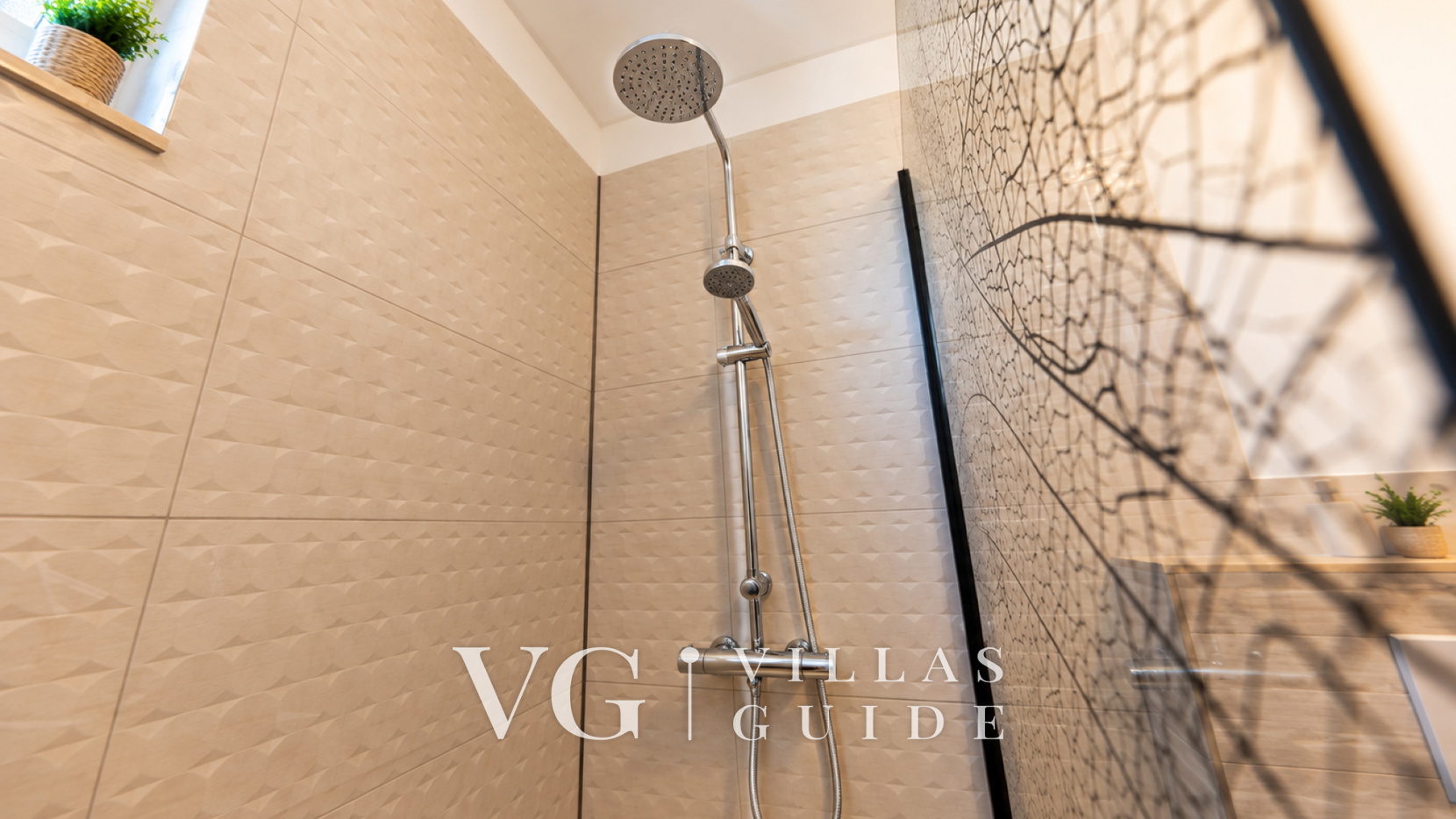 Villa Majero Bathroom