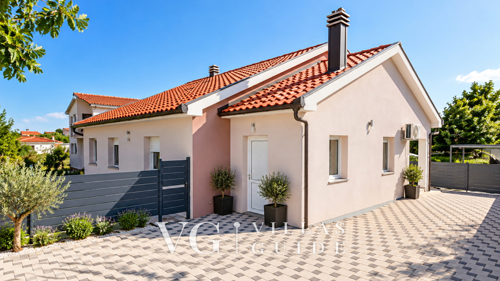 Vila Anna Additional content