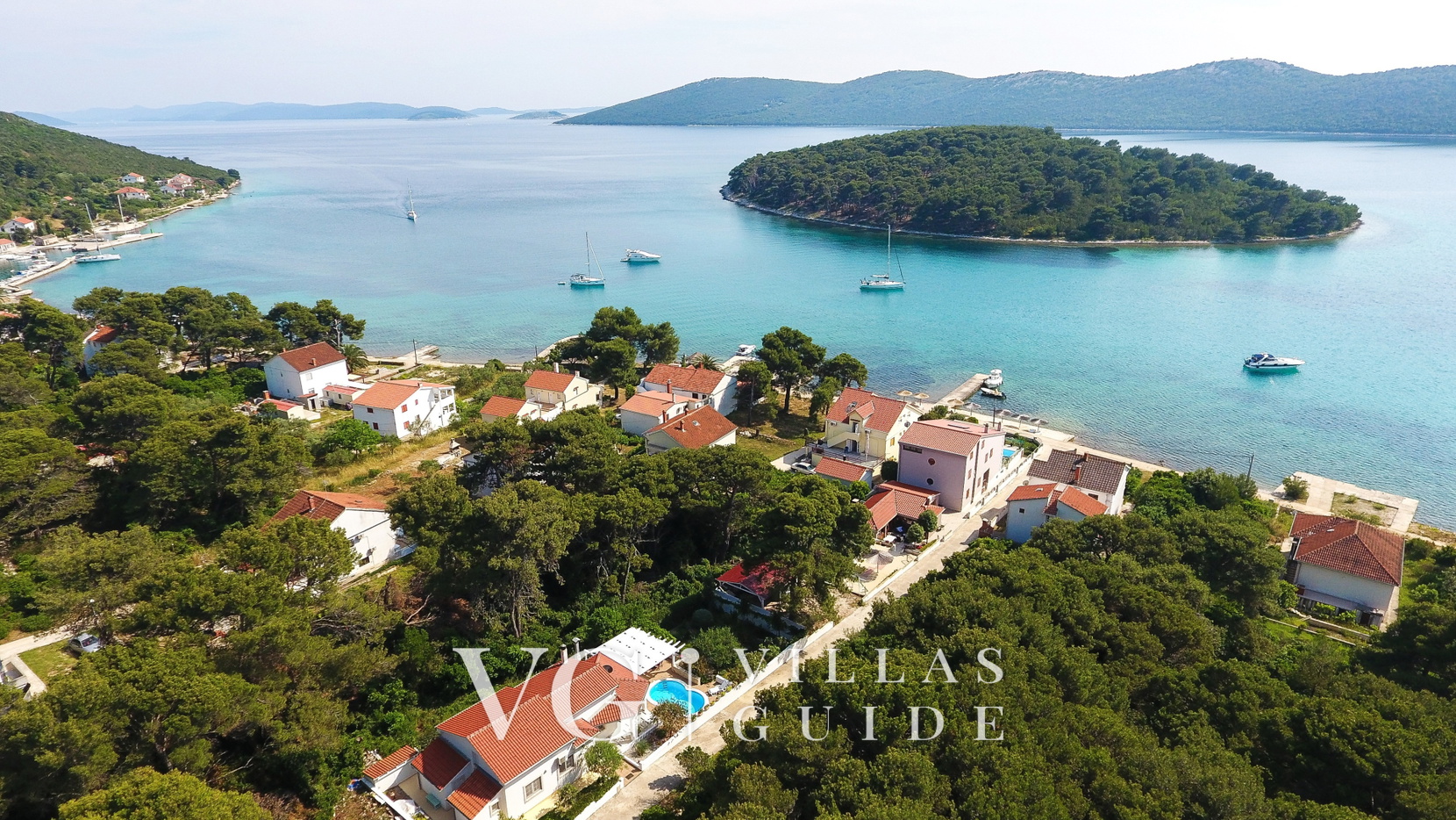 Vila Maja with pool Molat Mikrolokacija