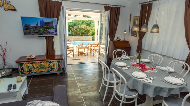 Vila Maja with pool Molat