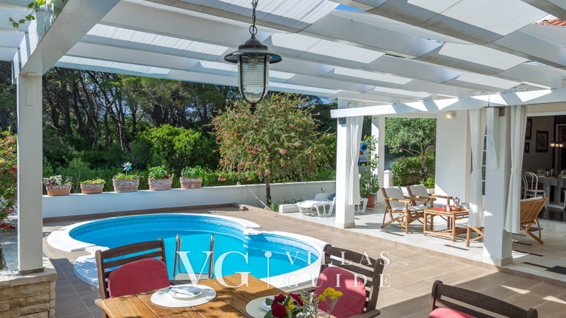 Vila Maja with pool Molat