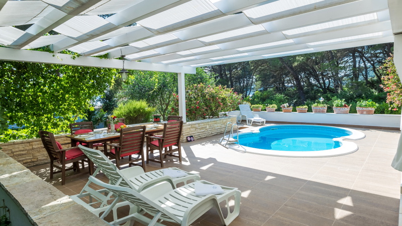 Vila Maja with pool Molat