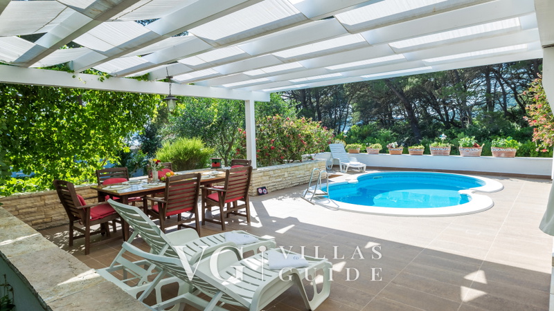Vila Maja with pool Molat