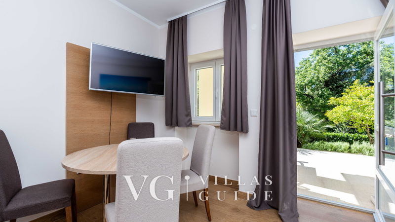 Apartman Villa Emilia pool Crikvenica