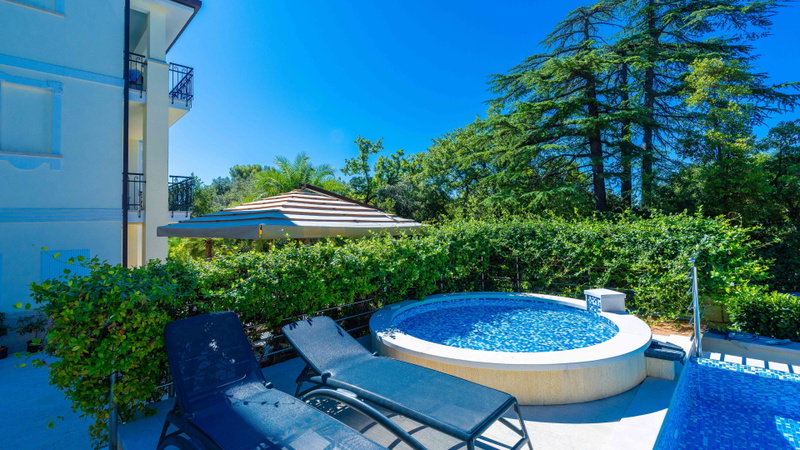 Apartman Villa Emilia pool Crikvenica