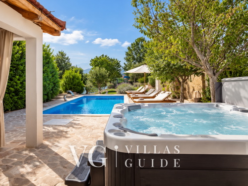 Villa Nikol