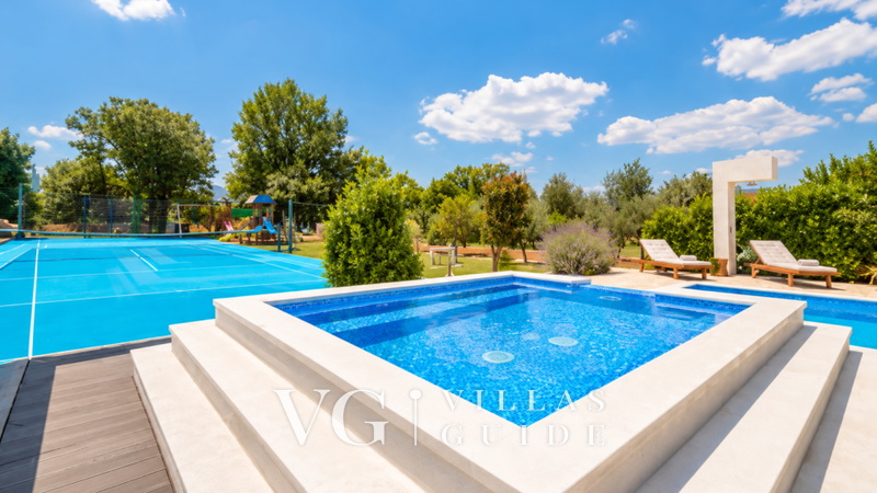 Villa Nikol