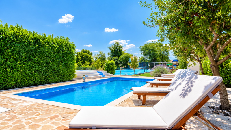 Villa Nikol