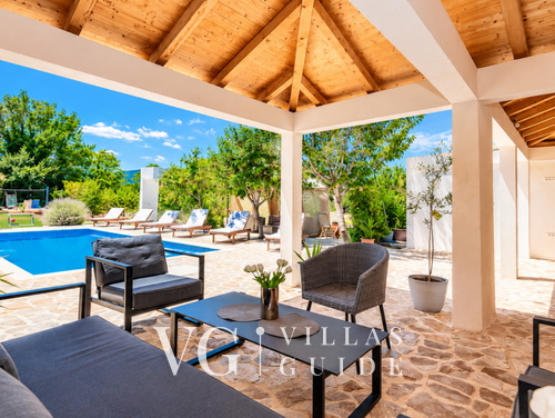 Villa Nikol