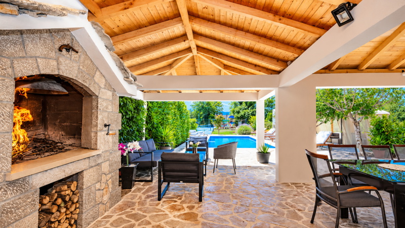 Villa Nikol