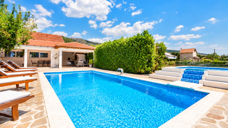 Villa Nikol