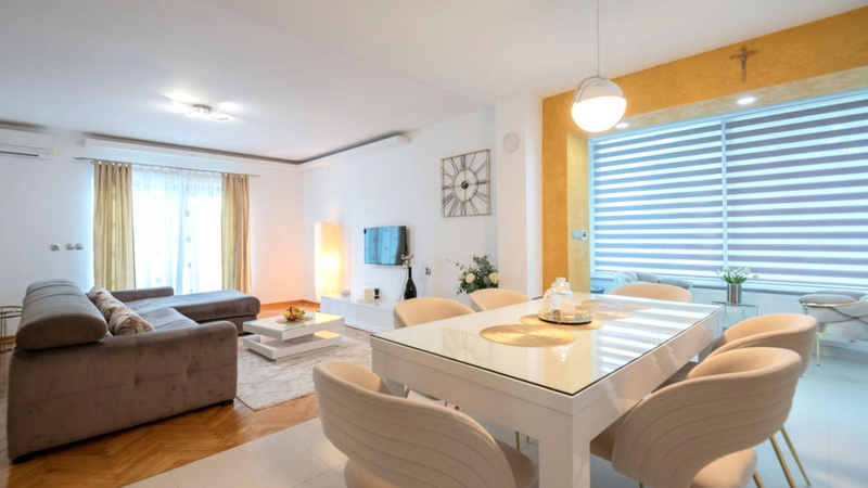Villa Nikol
