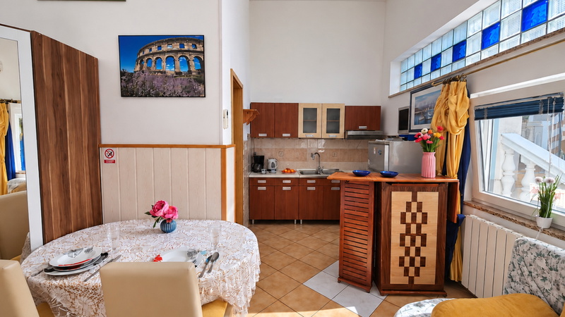Studio Apartment Adrijano