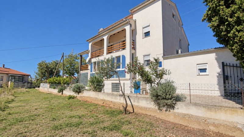 Studio Apartment Adrijano