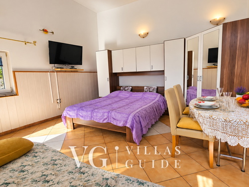 Studio Apartment Adrijano