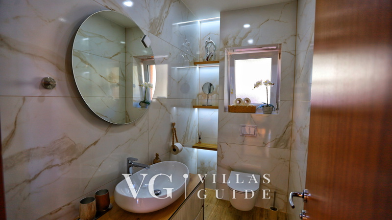 Holiday Home Nika-Wellness & Spa Kupaonica