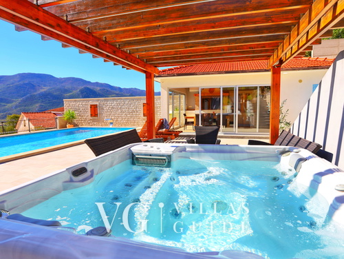 Holiday Home Nika-Wellness & Spa