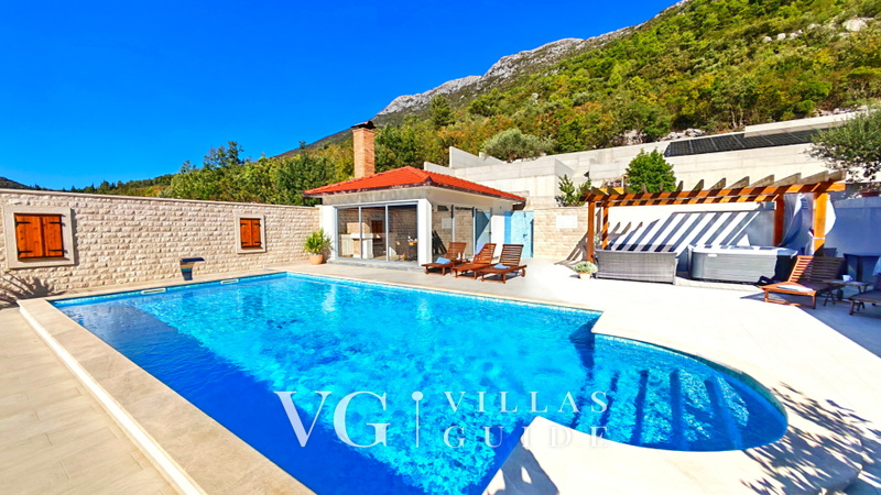 Holiday Home Nika-Wellness & Spa Bazen