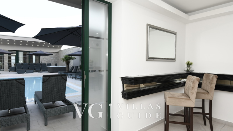 Villa President with a heated pool, wellness, and amenities Contenuto aggiuntivo