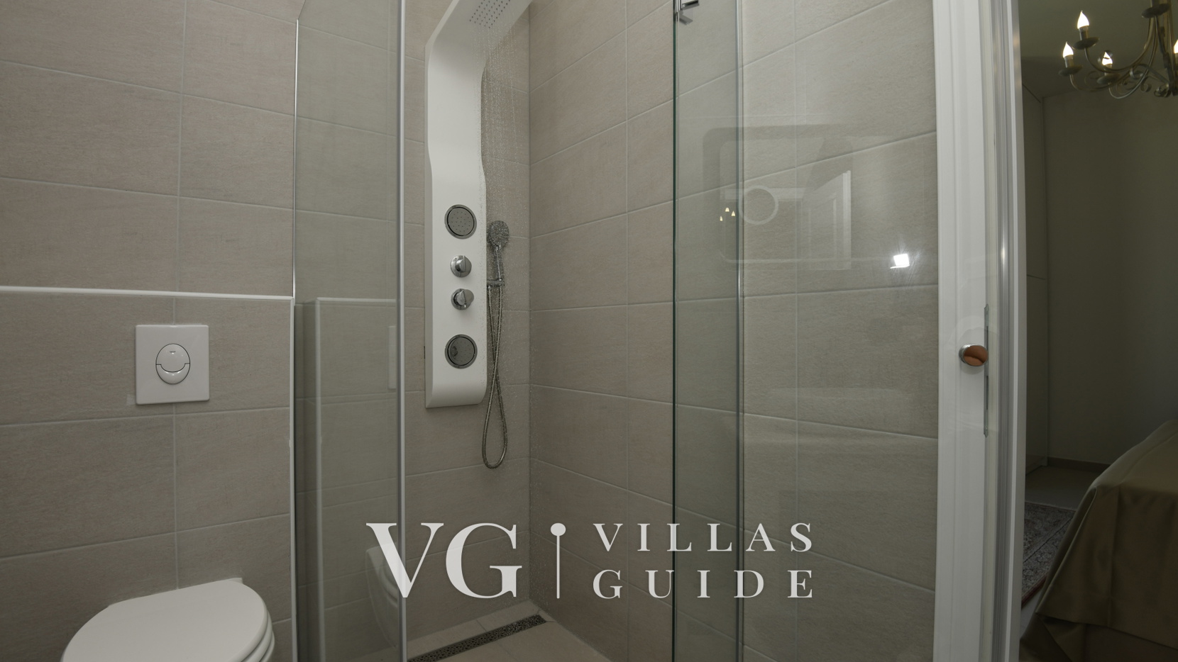Villa President with a heated pool, wellness, and amenities Bagno