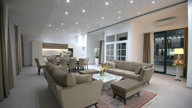 Villa President – Heated Pool, Wellness & Amenities