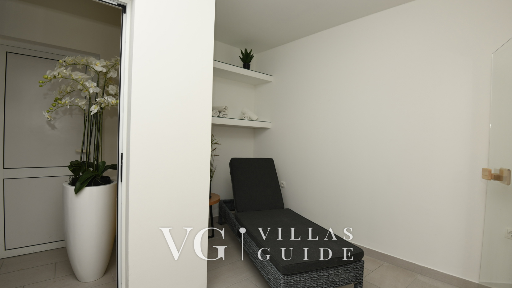 Villa President with a heated pool, wellness, and amenities wellness