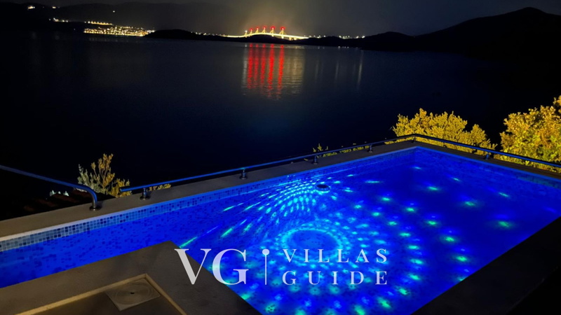 Villa Seafront Maris Piscina