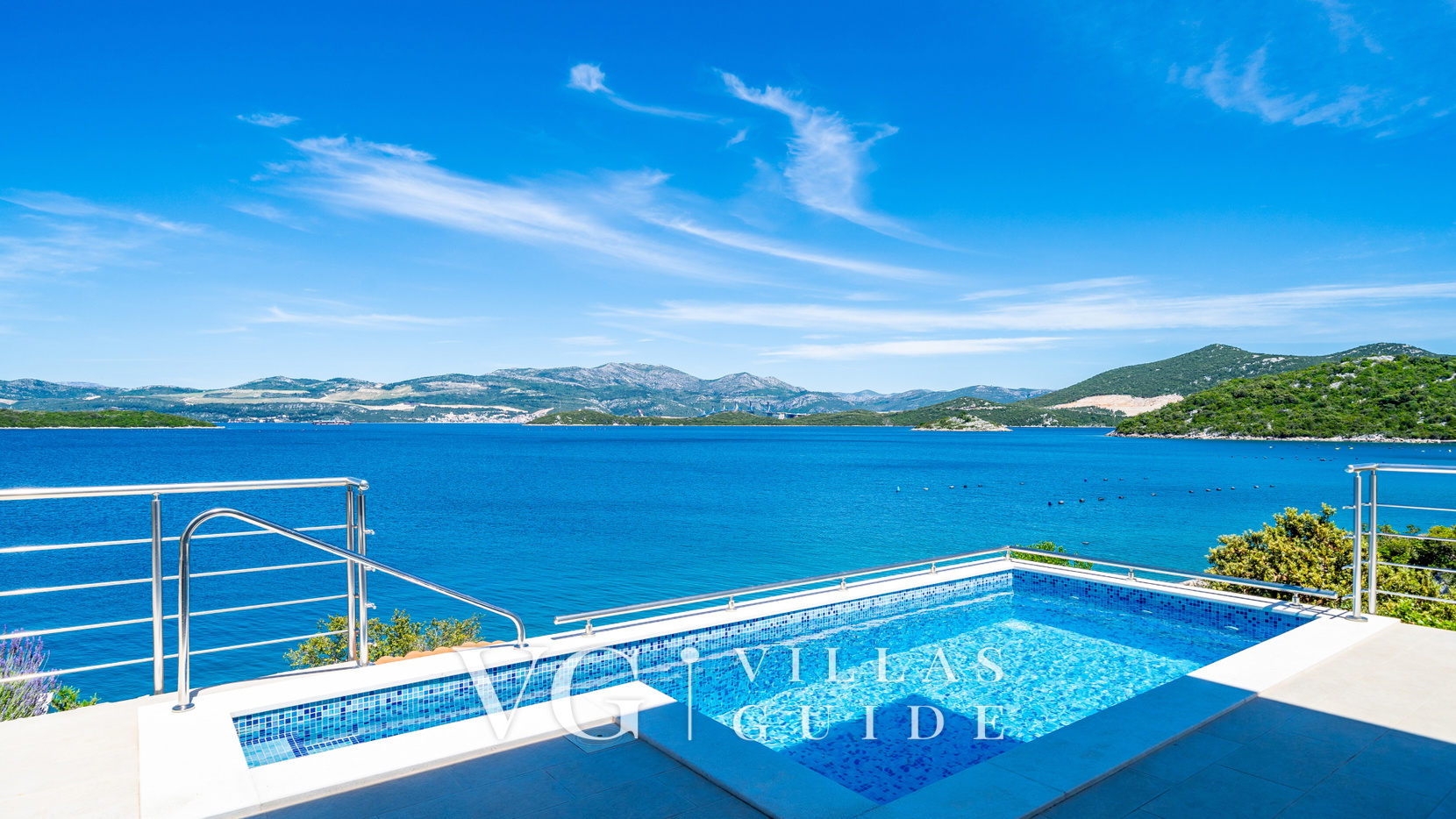 Villa Seafront Maris Piscina