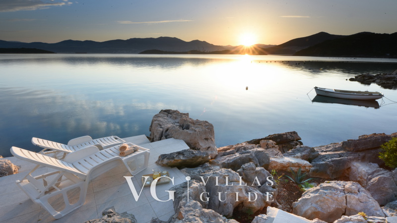 Villa Seafront Maris