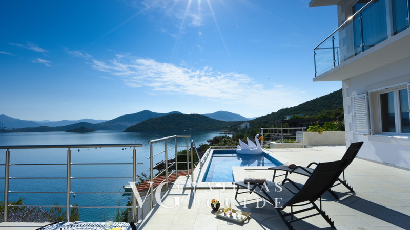 Villa Seafront Maris