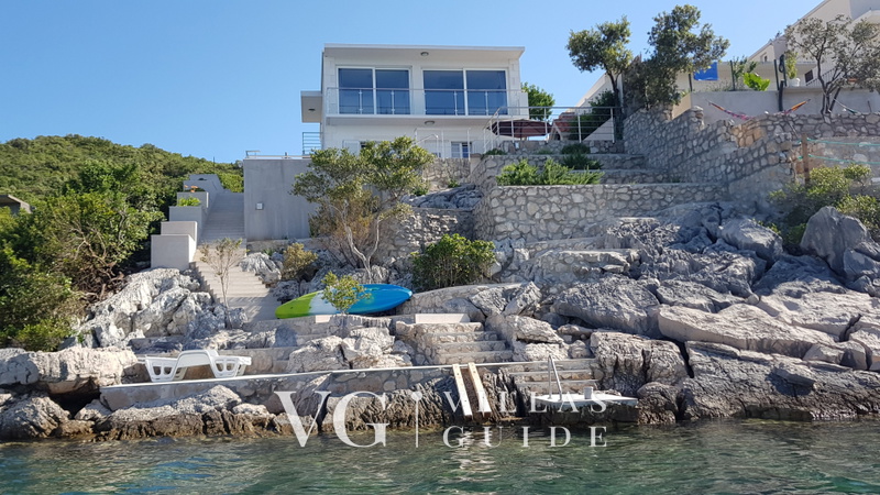 Villa Seafront Maris