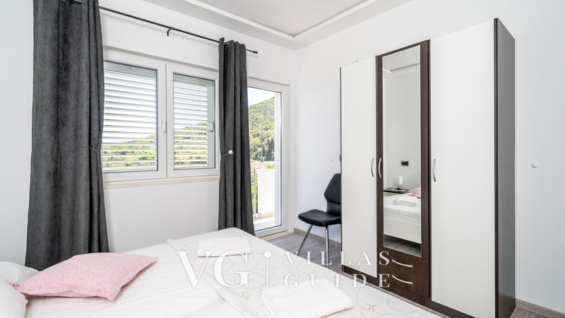 Villa Seafront Maris Camera da letto